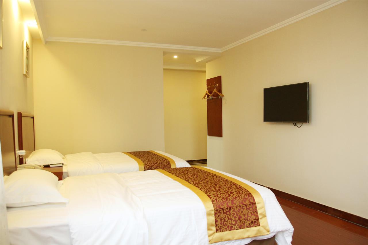 Greentree Inn Jiangsu Taizhou Taixing East Guoqing Road Rt-Mart Business Hotel 외부 사진